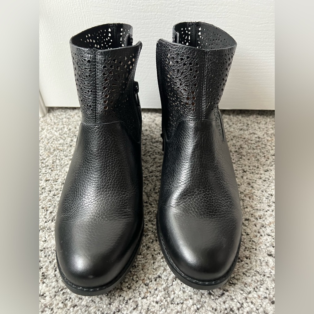 Vionic Luciana Perf Booties, Size 8.5 - image 1